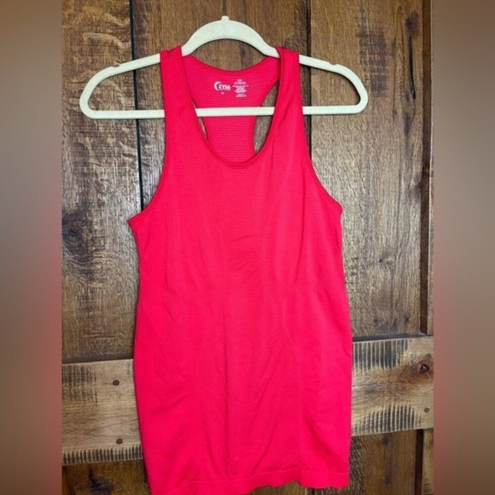 Red Zyia Racerback Tank sz M